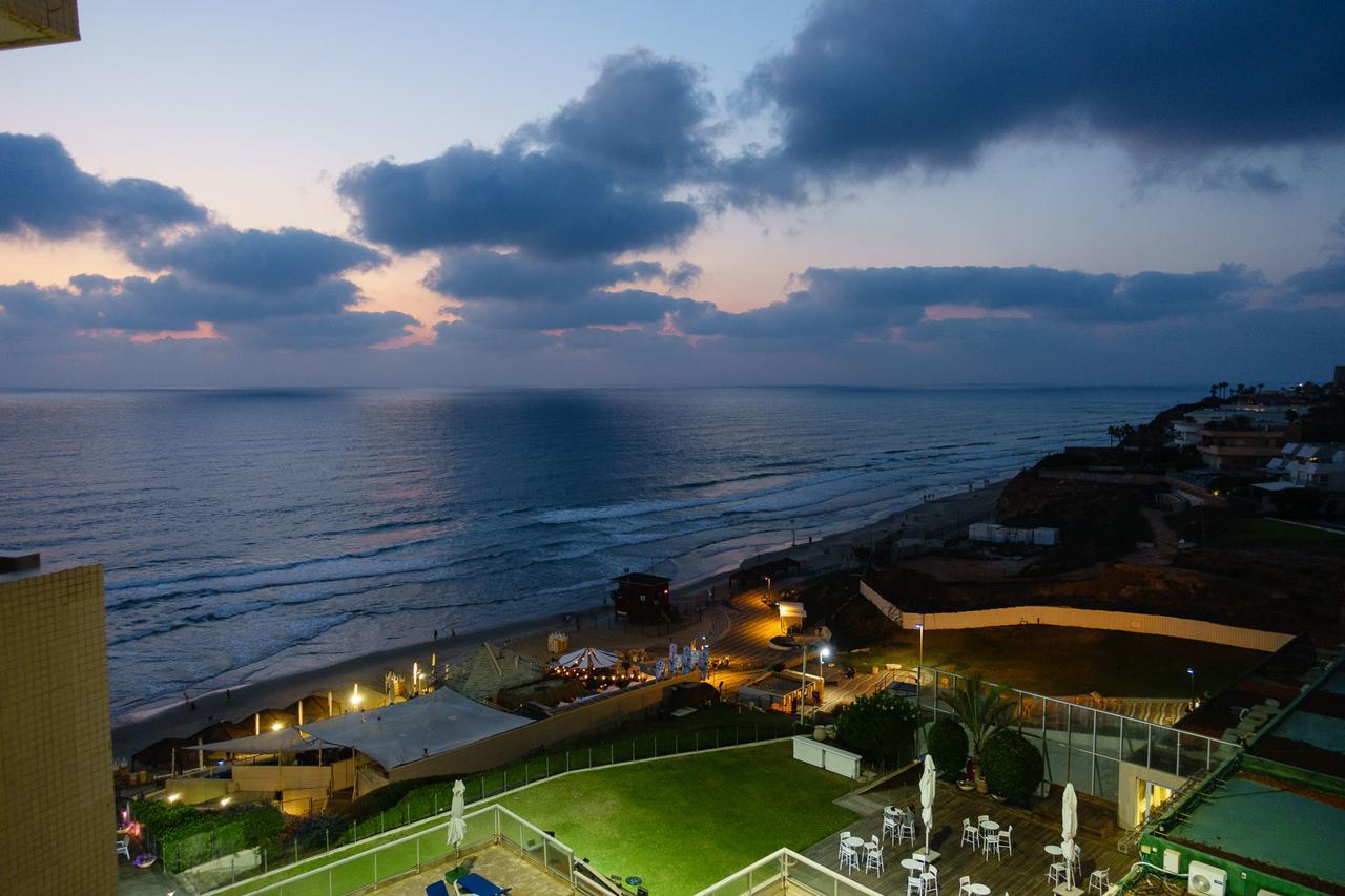 Herzliya Sea View Hotel Apartment Exteriör bild